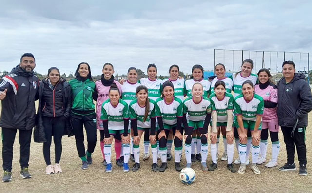 NUEVO DOMINGO DE FÚTBOL FEMENINO