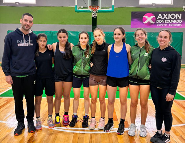 LAS PRESELECCIONES FEMENINAS DE BÁSQUET ENTRENARON EN DEVOTO