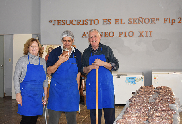 VENTA DE SALAMES DE LA PARROQUIA SAN JOSÉ