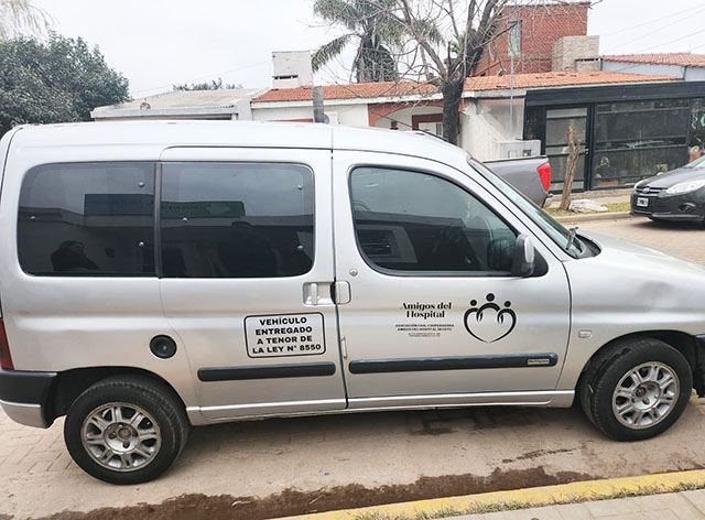 NUEVO VEHÍCULO UTILITARIO PARA EL HOSPITAL MUNICIPAL