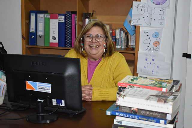 CAMBIO DE HORARIO EN LA BIBLIOTECA