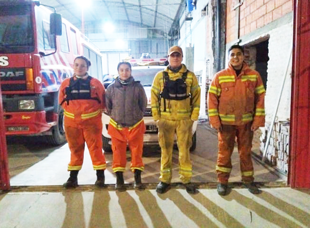 BOMBEROS DEVOTENSES COMBATEN LOS INCENDIOS EN LAS SIERRAS DE CÓRDOBA