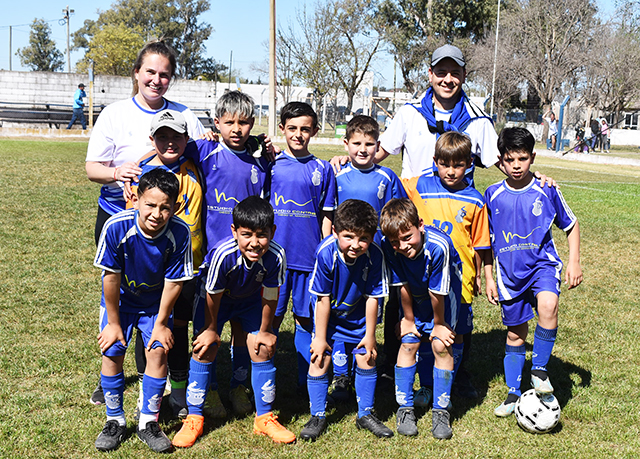 EL FAISÁN JUGÓ EN SU CANCHA