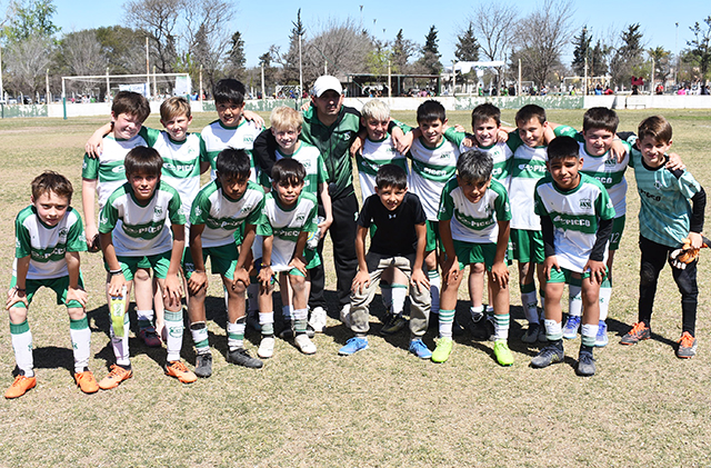 SÁBADO CON FÚTBOL DE INFERIORES EN DEVOTO