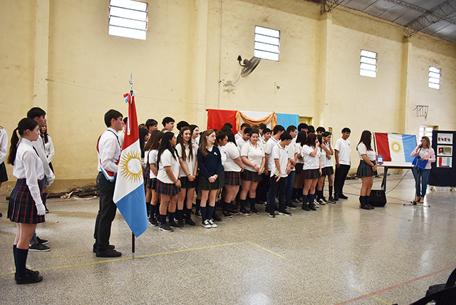 ORGULLO Y PERTENENCIA: PROMESA DE LEALTAD A LA BANDERA DE CÓRDOBA