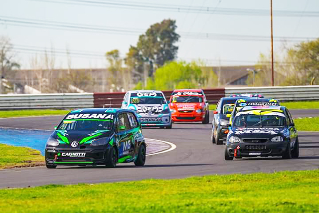 CAGNOTTI COMPETICIÓN ANIMA POR DOS LA CARRERA DE LOS 300 PILOTOS