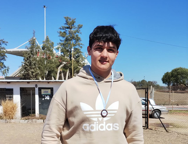 LAUTARO CAMISASSA RUMBO AL NACIONAL DE ATLETISMO