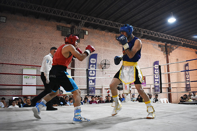 VIERNES DE BOX EN DEVOTO