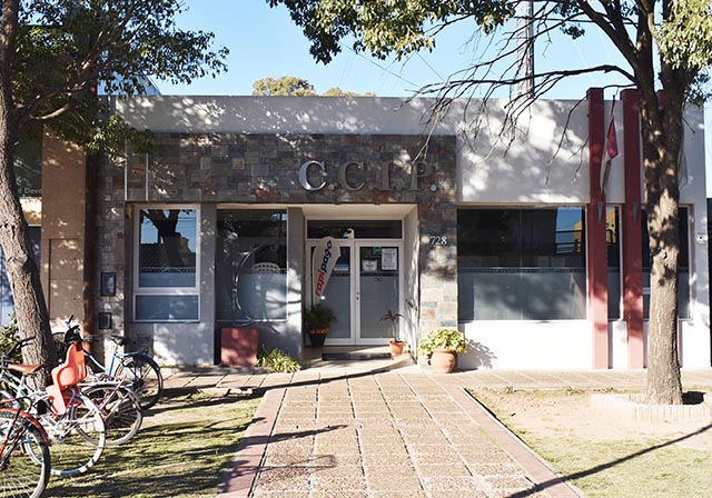 EL CENTRO COMERCIAL RECUPERA EL DOBLE TURNO