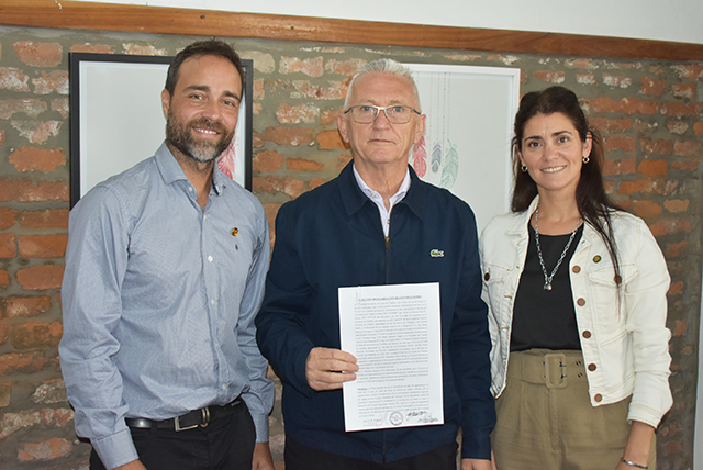 EL COLEGIO DE ARQUITECTOS FIRMÓ CONVENIO CON EL MUNICIPIO DEVOTENSE