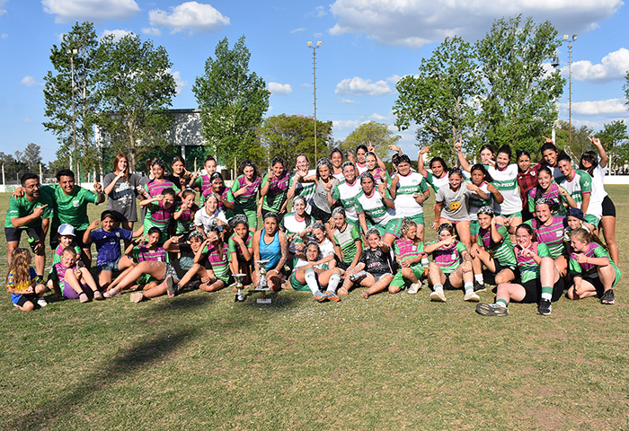 LAS CHICAS DEL FÚTBOL CAMPEONAS Y CLASIFICADAS AL ABSOLUTO