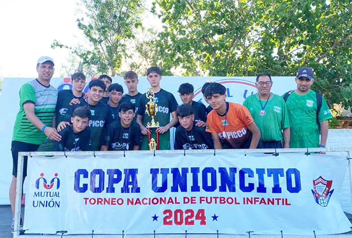 LOS PREJUVENILES DEL VERDE Y BLANCO SUBCAMPEONES EN CRESPO